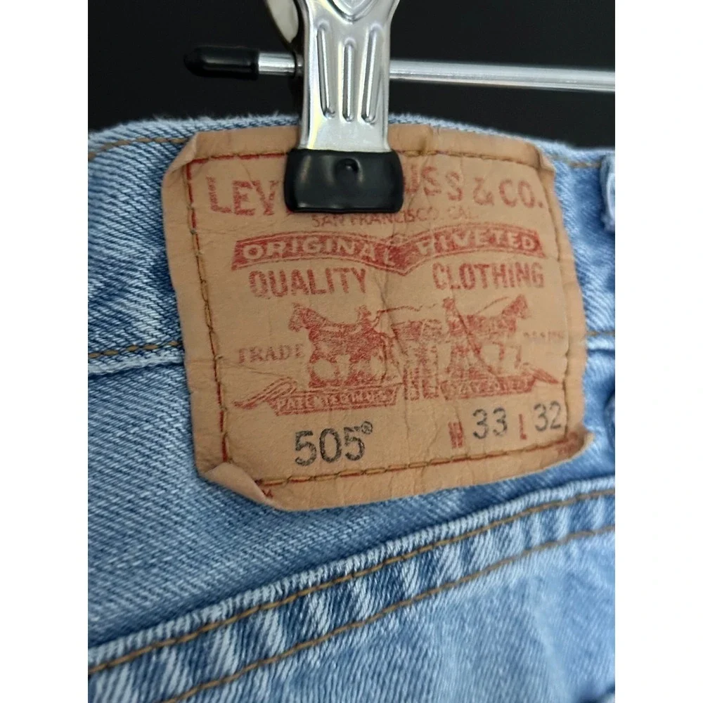 2006 Levi's 505 Jeans Mens Blue Light Wash Relaxed Fit Red Tab 33X32‎